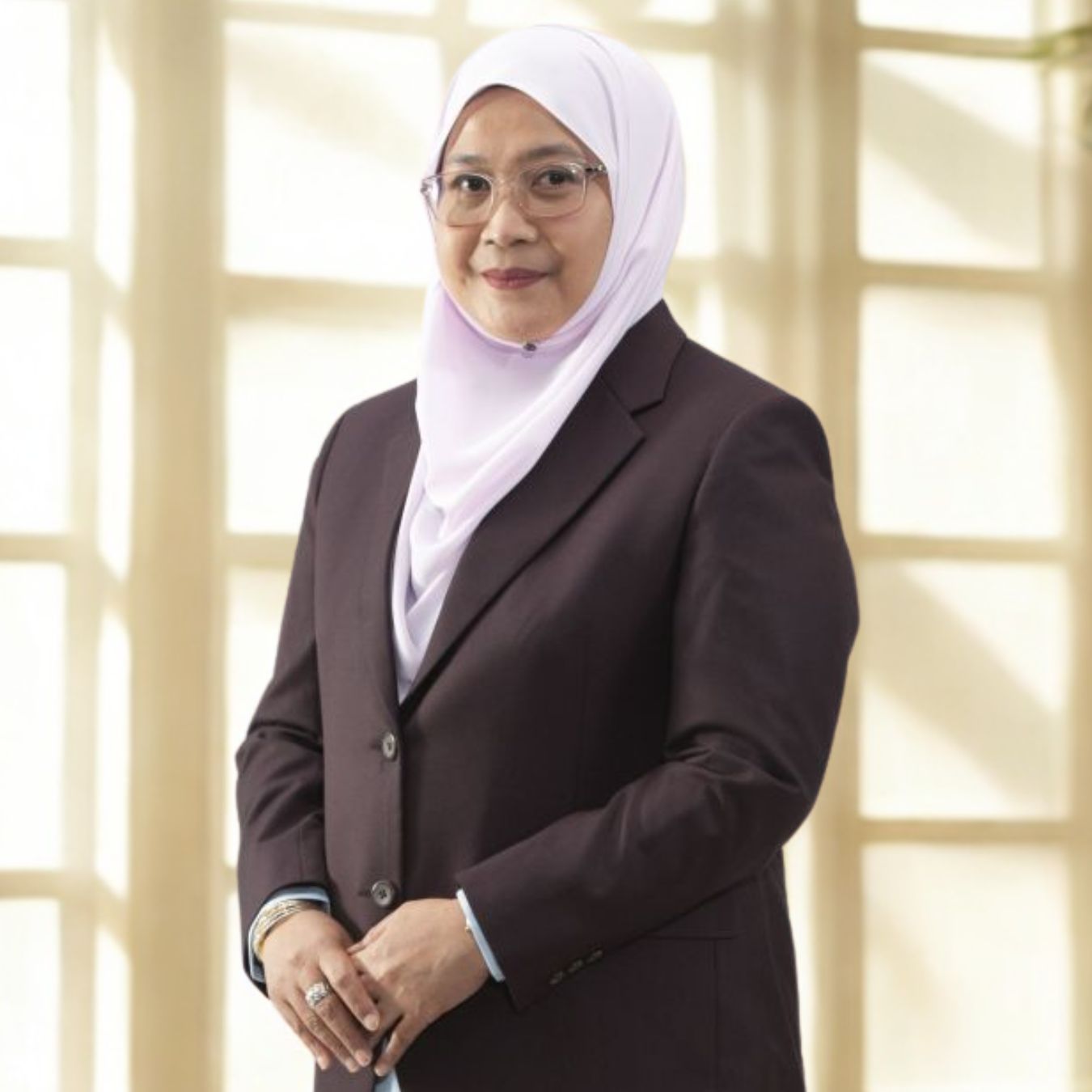 PN SAPNA BINTI TURMIDI SIS AHLI LEMBAGA PENGARAH